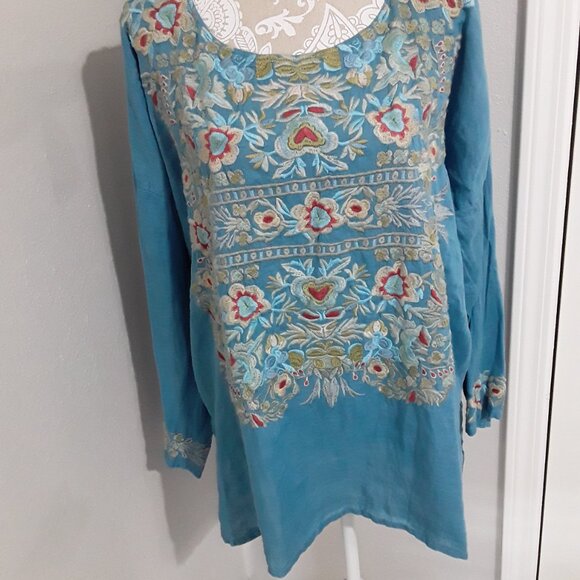 New Johnny Was lovely light blue embroidered Linen Tunic size XL - Picture 11 of 14